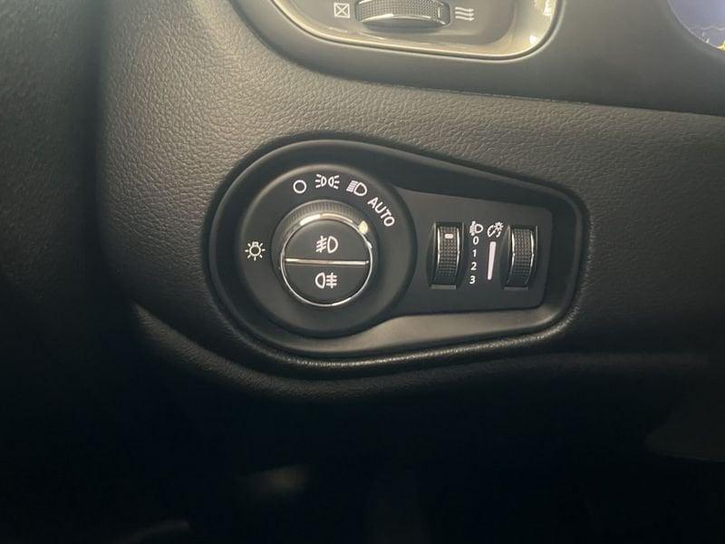 Jeep Renegade e-Hybrid 1.5 T4 MHEV 130cv Summit DDCT