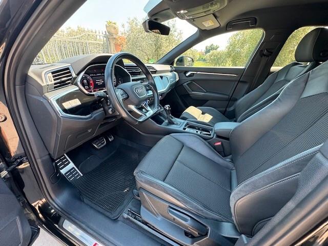 Audi Q3 sportback 40 TDI quattro S tronic S line identity black