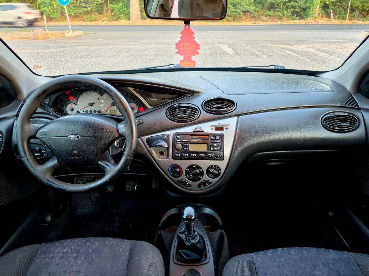 Ford Focus 1.6i 16V cat 5p. Ghia 2002-E2 Manuale NEO