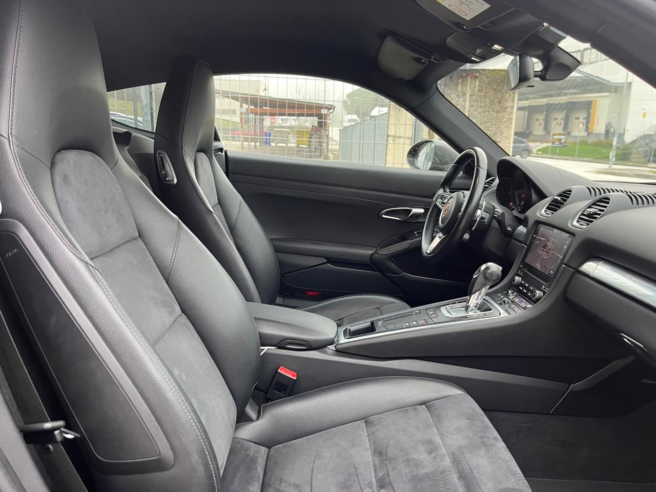 Porsche 718 Spyder Cayman 2.0