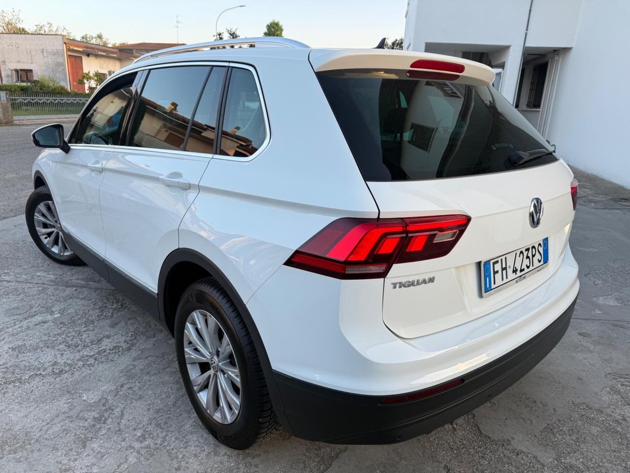 Volkswagen Tiguan 1.6 TDI KM CERTIFICATI 88800 NEW