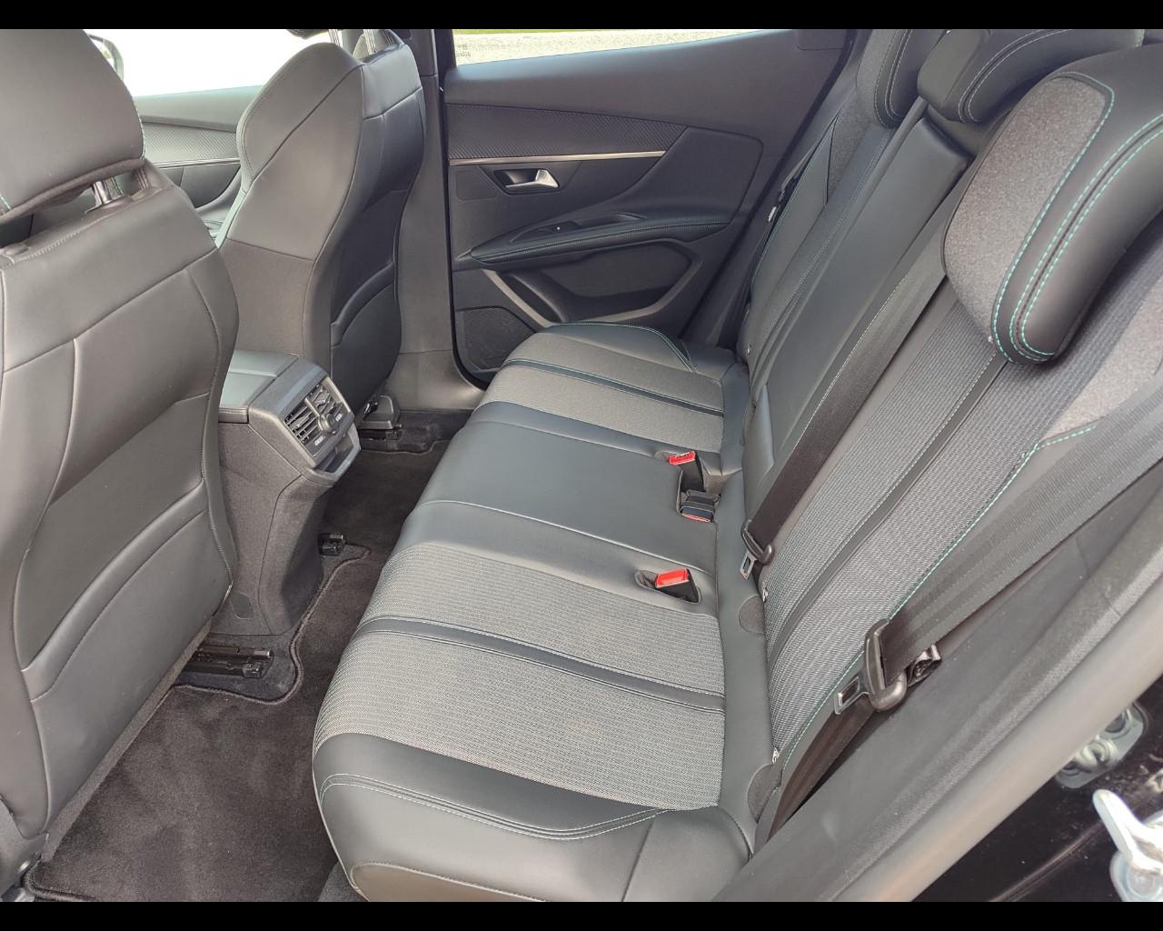 PEUGEOT 3008 2ª serie - 3008 BlueHDi 130 S&S EAT8 Allure Pack