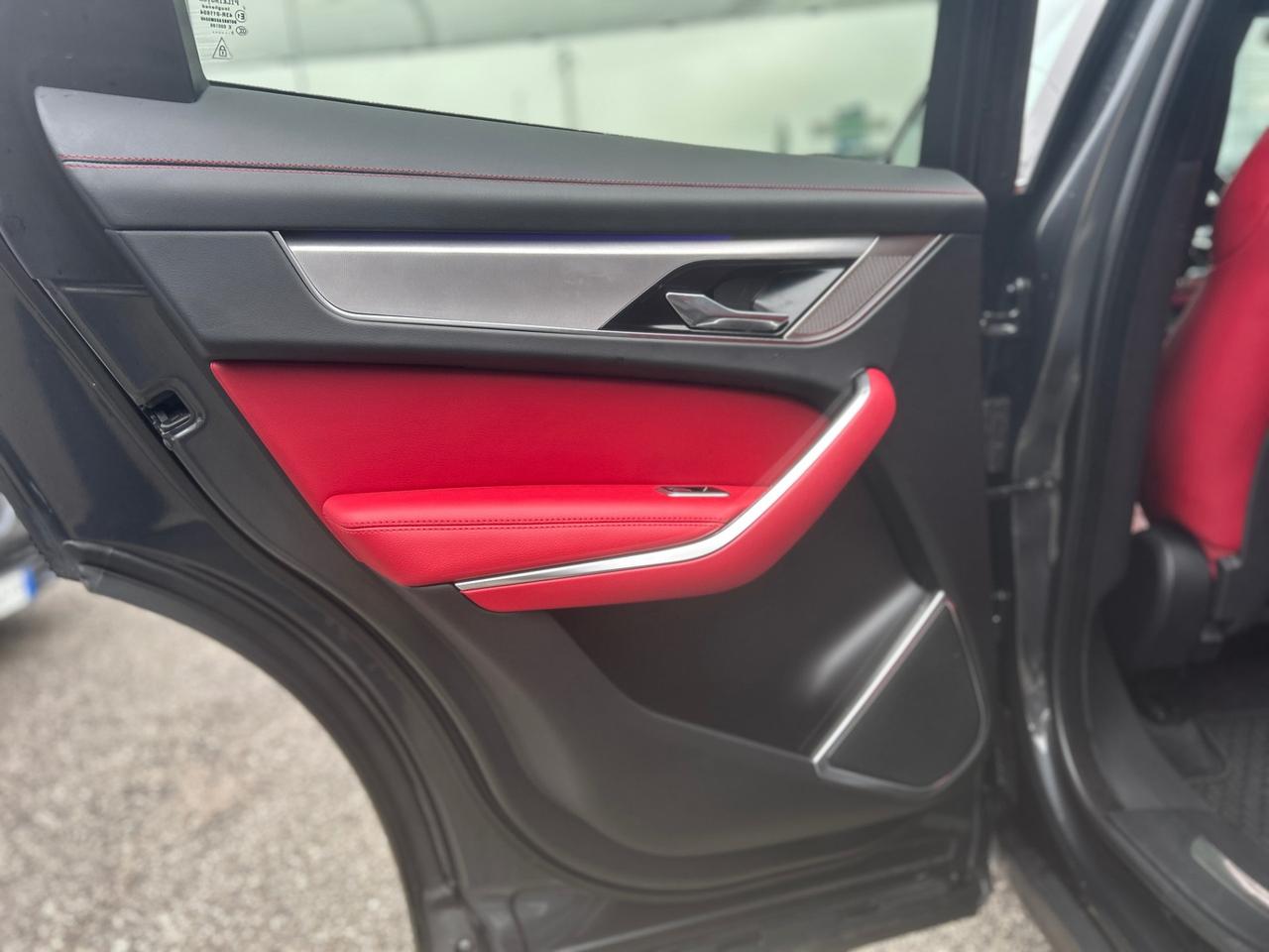 Jaguar F-Pace 2.0 i4 phev R-Dynamic S awd 404cv auto