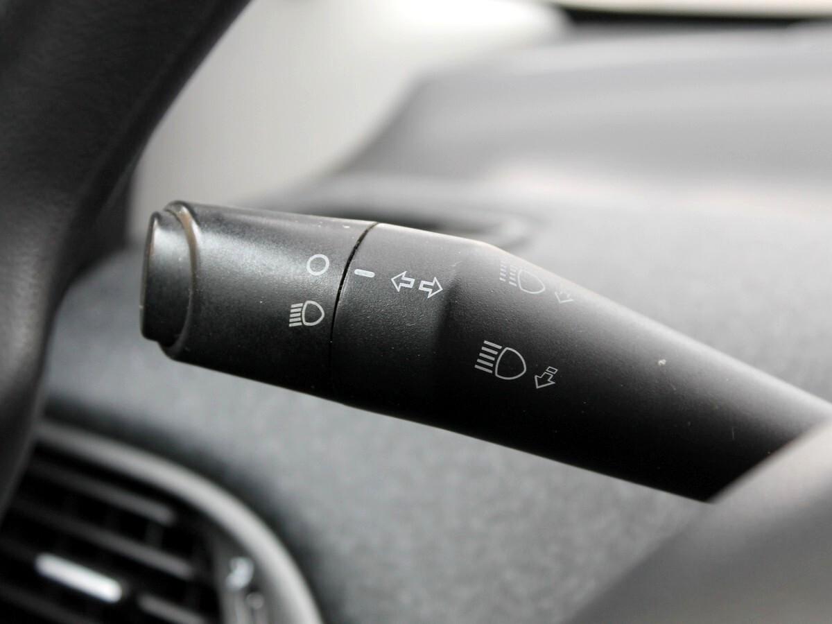 Lancia Ypsilon 1.2 69 CV 5 porte GPL Ecochic Elefantino Blu GPL CASAMADRE 69cv SENSORI PARK UNIPRO IVA DED
