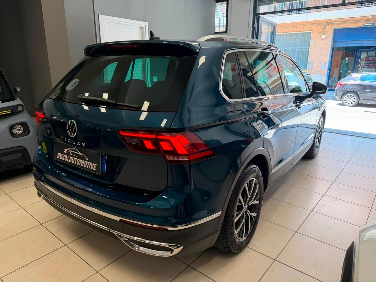 Volkswagen Tiguan 2.0 TDI 150 CV SCR DSG Elegance a rate da 250 al mese