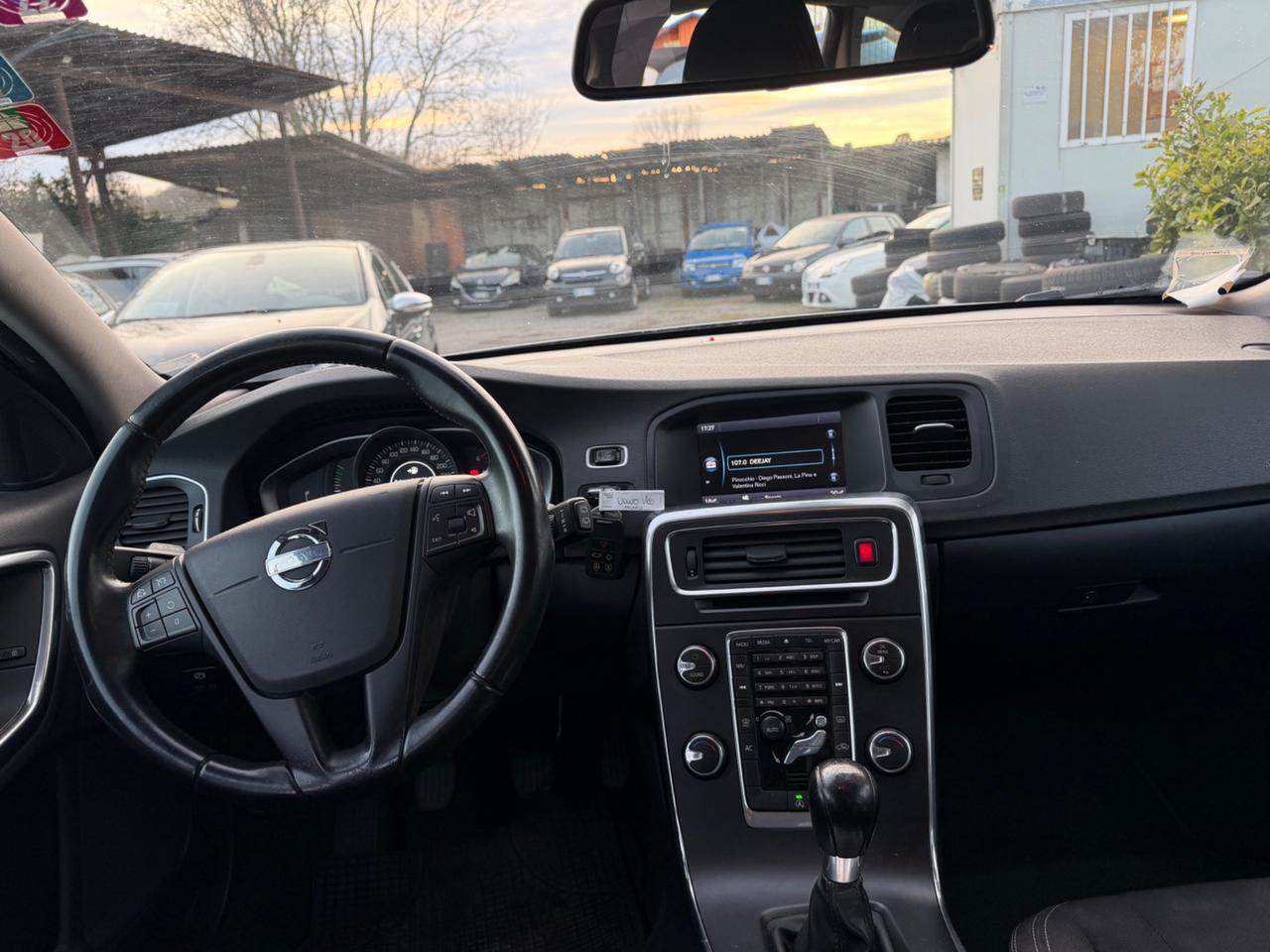 Volvo V60 D2 1.6 Momentum