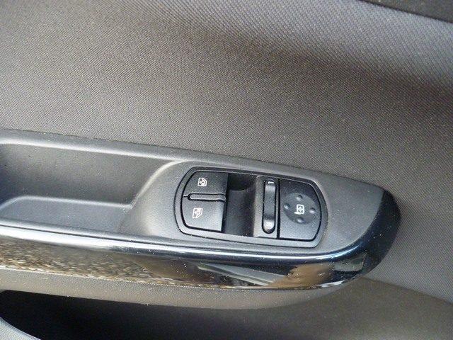 OPEL Corsa 1.2 5 porte b-Color