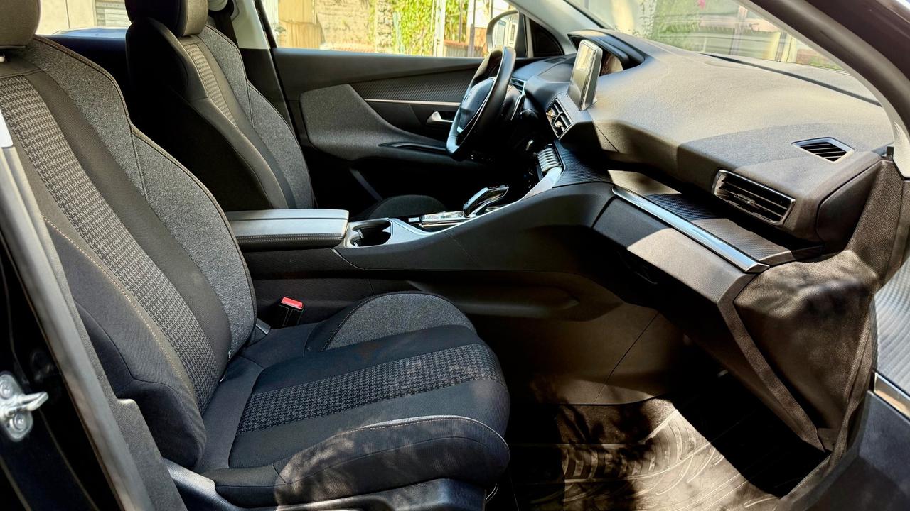 Peugeot 3008 BlueHDi 130 S&S EAT8 Allure