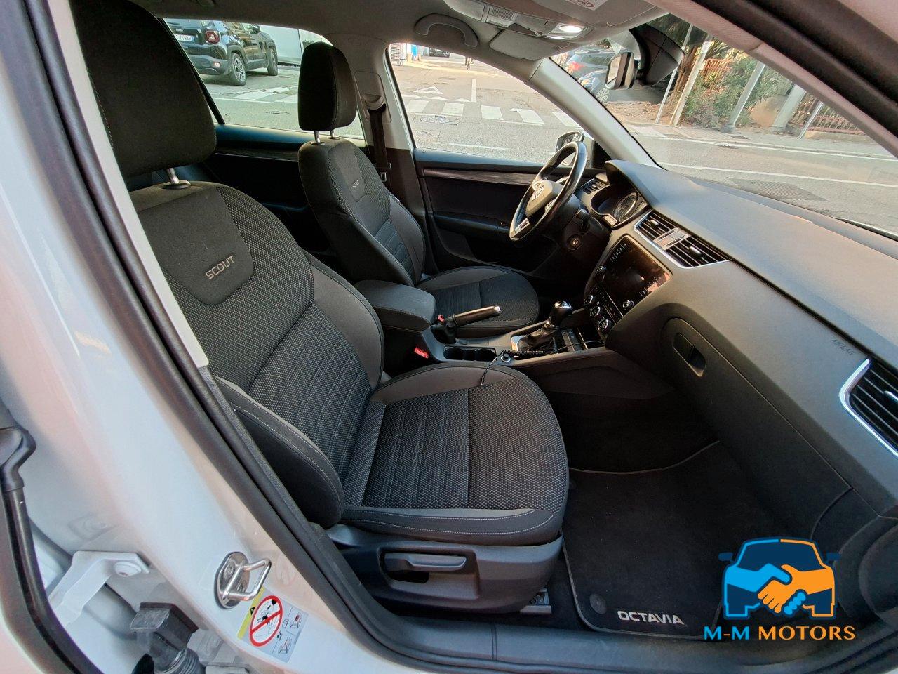 Skoda Octavia Wagon 2.0 tdi Scout 4x4 dsg 7 mt.
