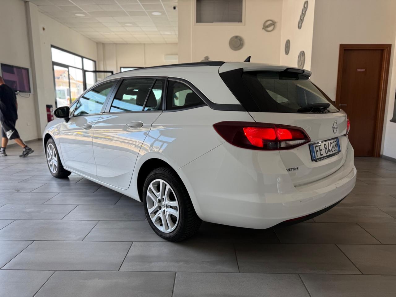 Opel Astra 1.6 CDTi 110CV Start&Stop Sports Tourer Innovation