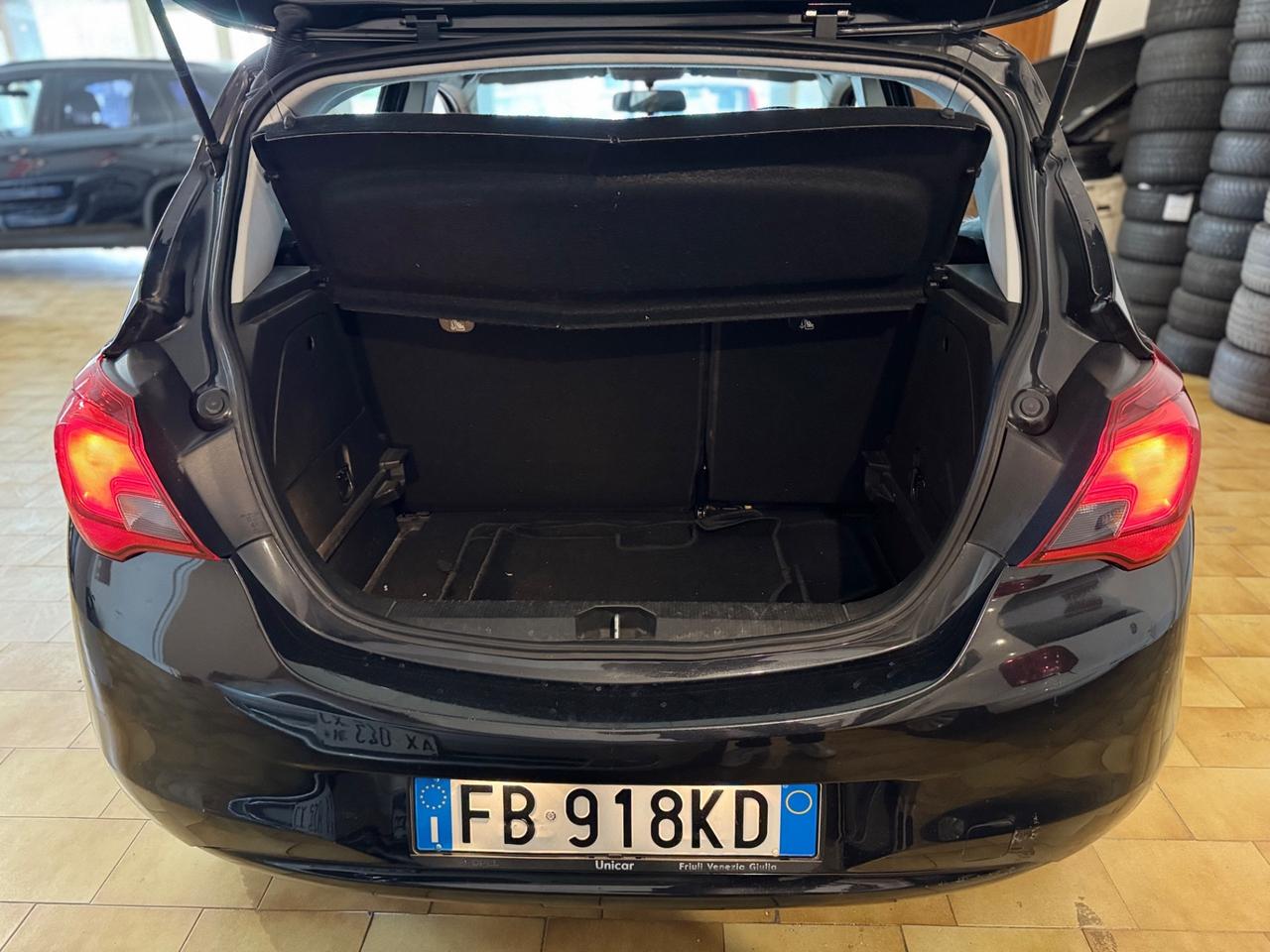 Opel Corsa 1.4 90CV GPL Tech Coupé b-Color