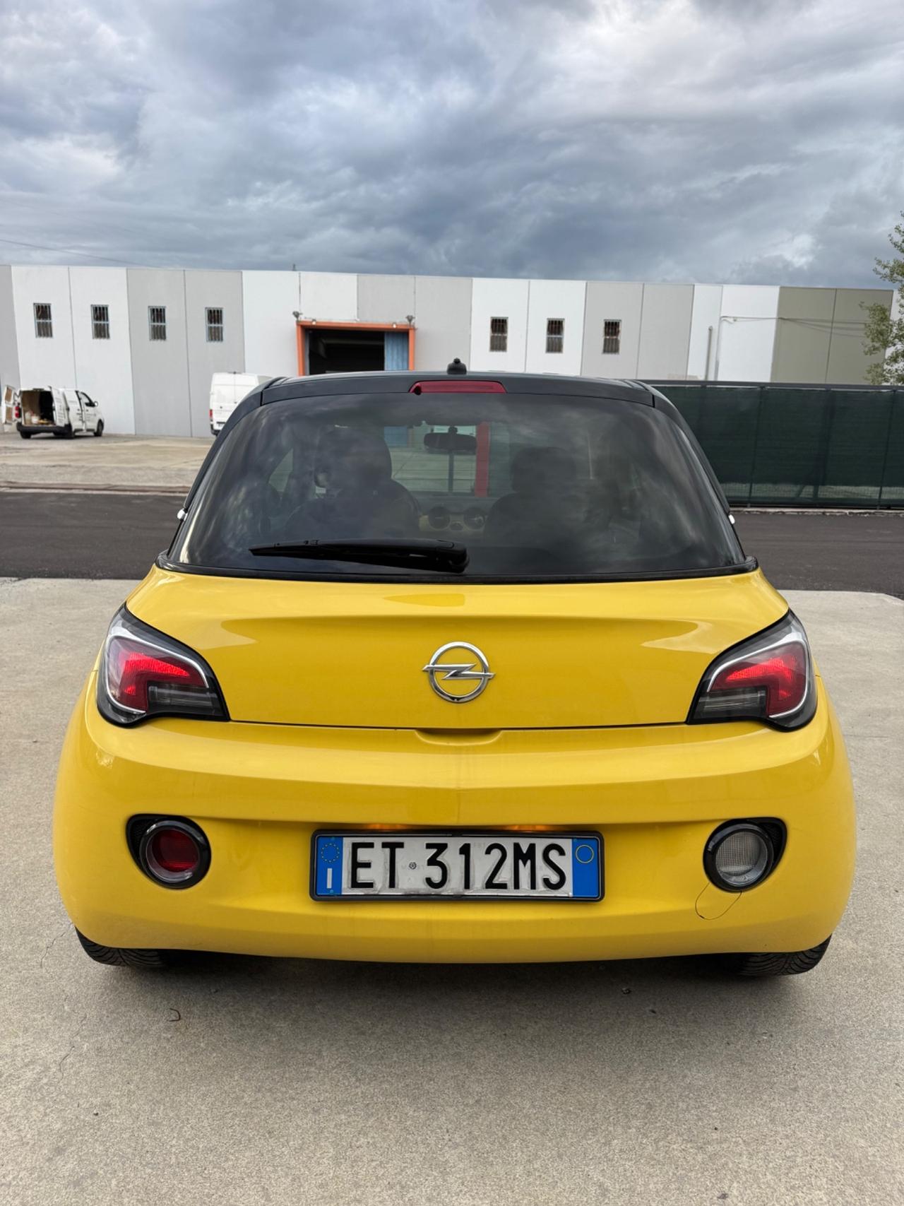 Opel Adam 1.2 70 CV Jam neopatentati