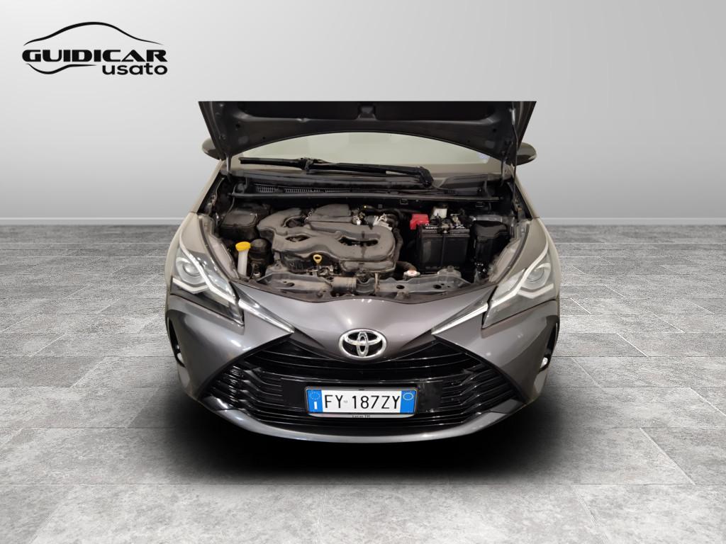 TOYOTA Yaris III 2017 - Yaris 5p 1.0 Active my18