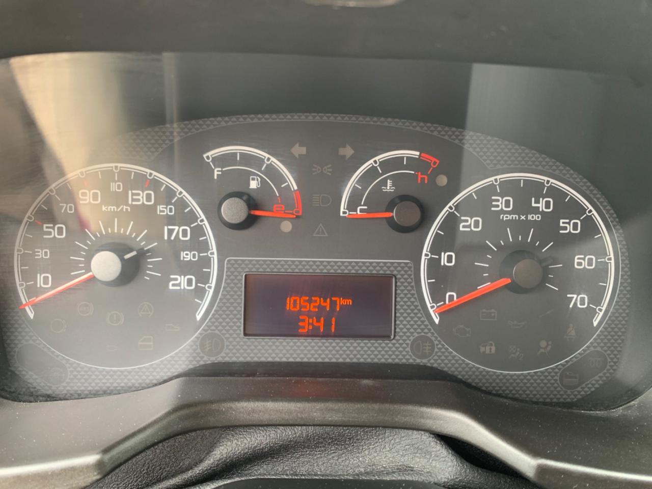 Fiat Qubo 1.3 MJT 95 CV TREKKING
