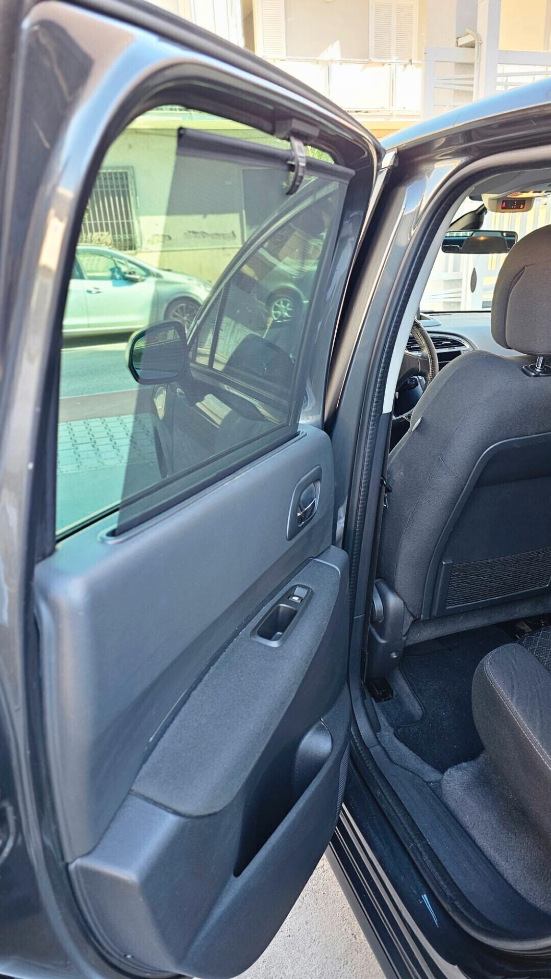 Peugeot 3008 1.6 HDi 115CV ETG6 Allure