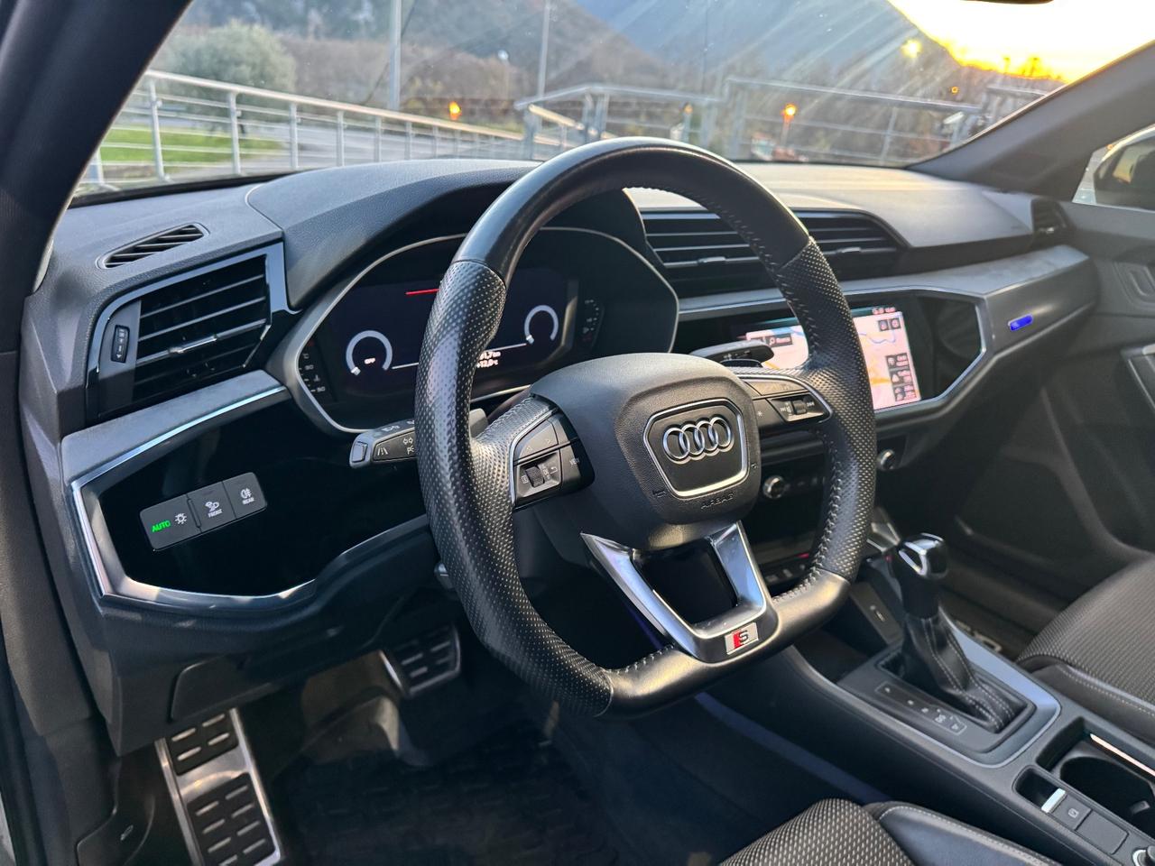Audi Q3 SPORTBACK 35 TDI S tronic line edition