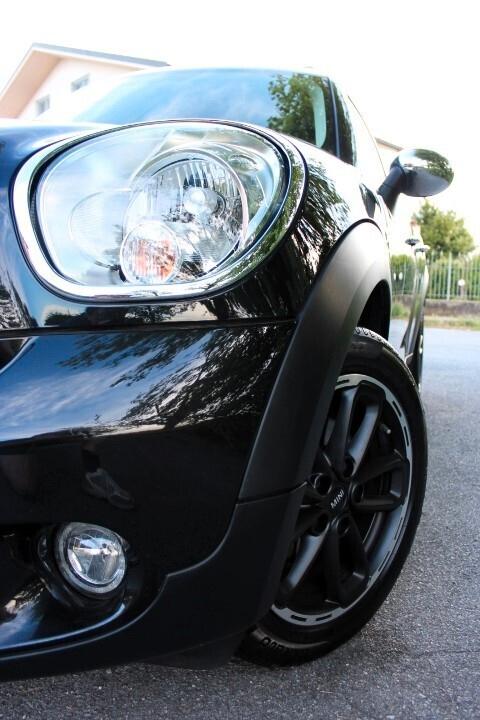 Mini Cooper S Countryman ESTETICA DA CONCORSO TETTO BIANCO CERCHI LEGA 17"