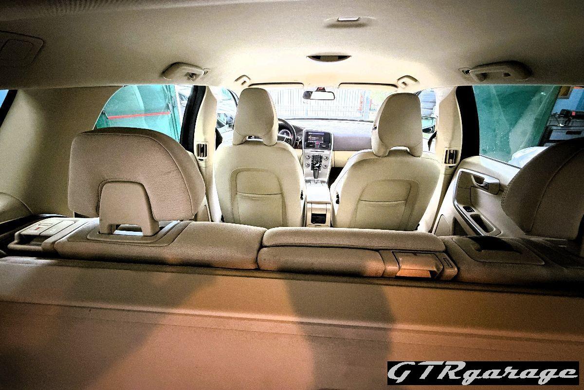 VOLVO - XC60 - D3 AWD Geartronic Momentum