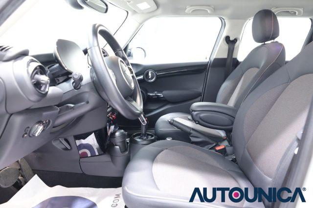 MINI Cooper 1.5 COOPER CAMDEN 5 PORTE FARI LED