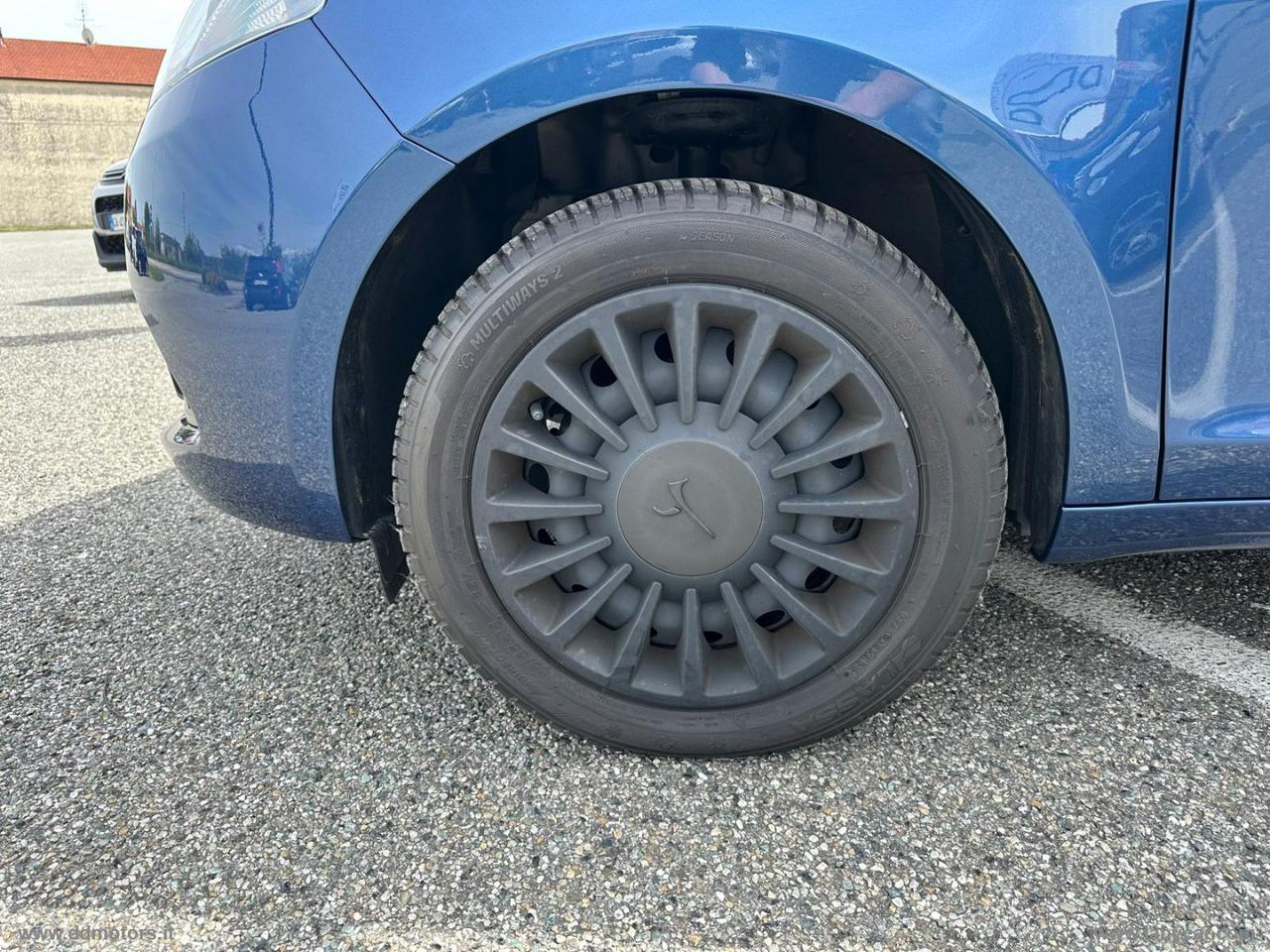 LANCIA Ypsilon 1.0 FireFly 5p.S&S Hybrid Silver *NEOPATENTATI*