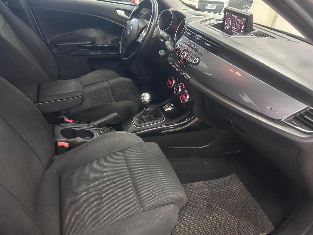 Alfa Romeo Giulietta 2.0 JTDm-2 140 CV Distinctive