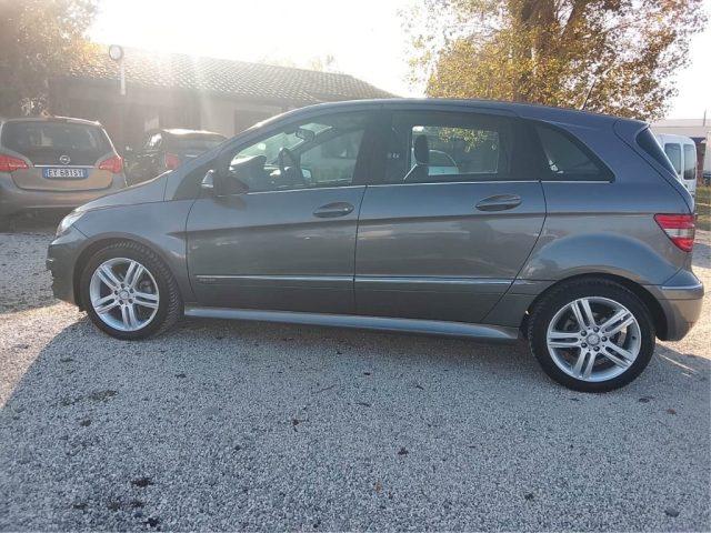 MERCEDES-BENZ B 180 CDI Premium