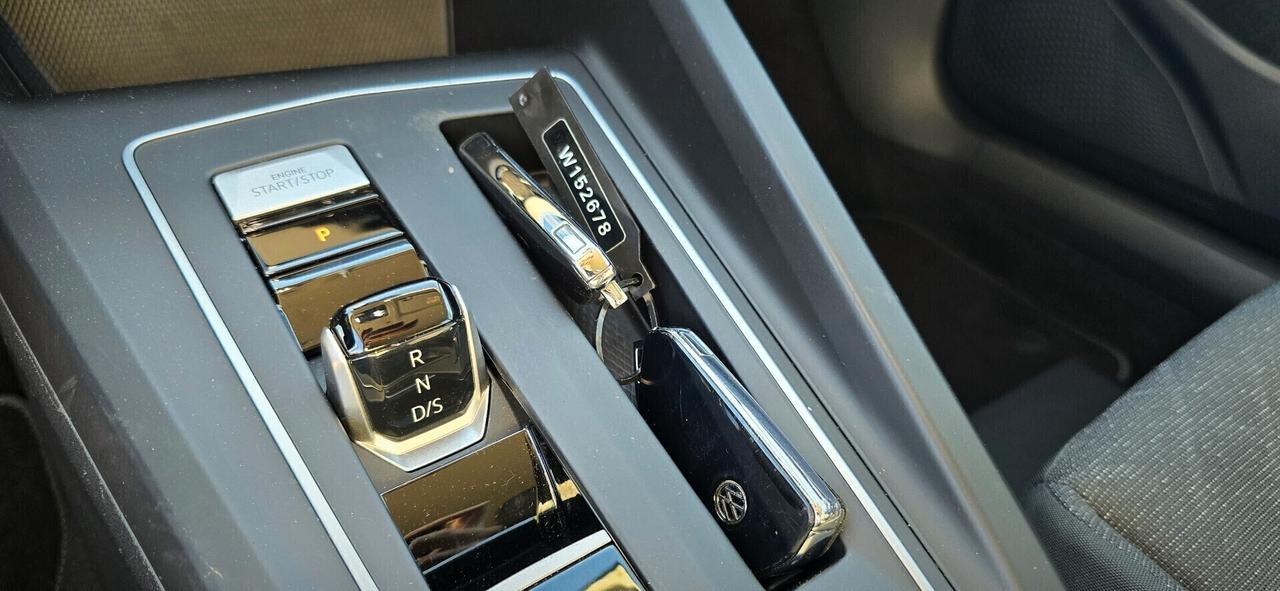 Volkswagen Golf eTSI EVO DSG - 2023