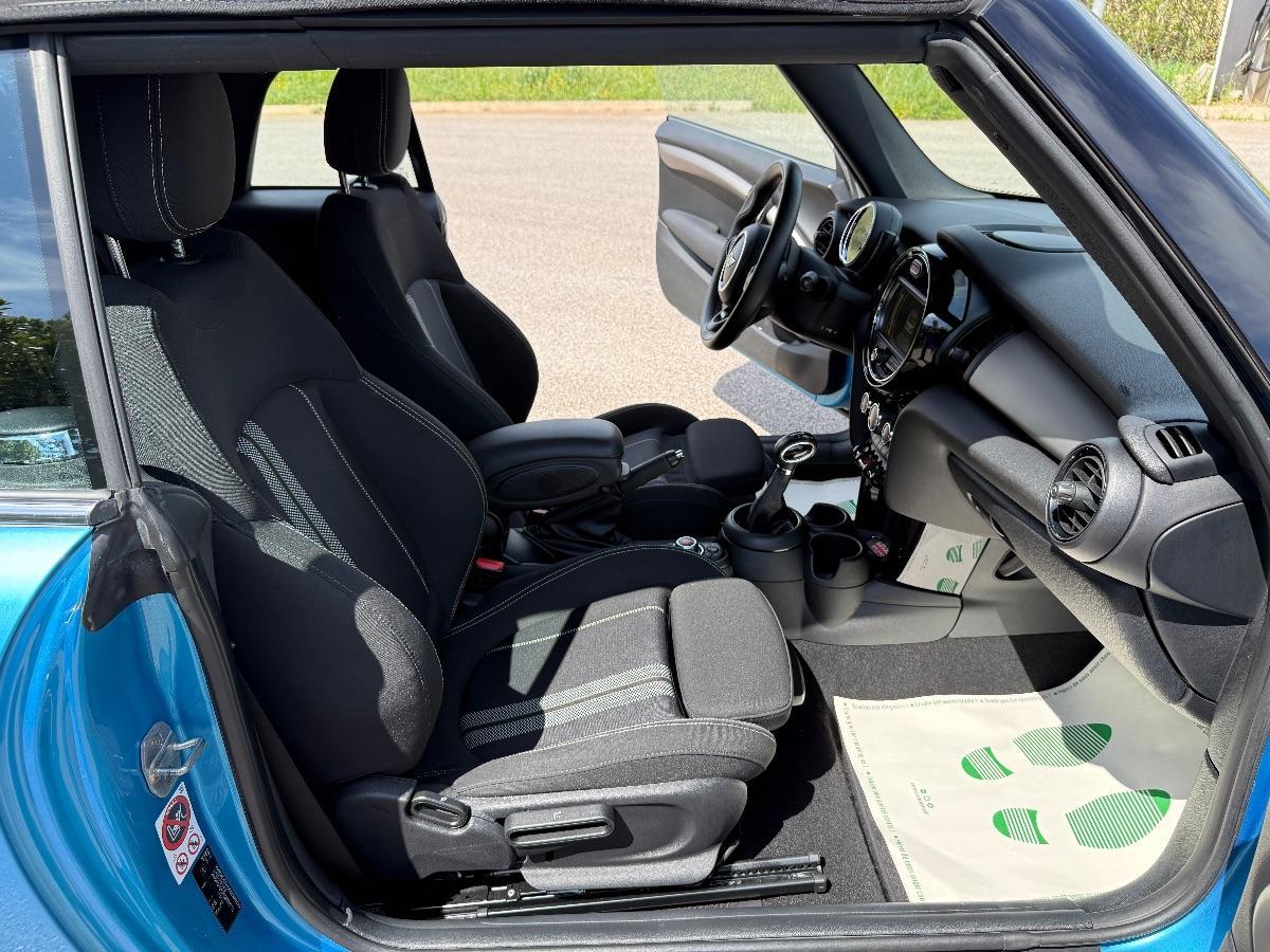 Mini Cooper 1500 D Cabrio;