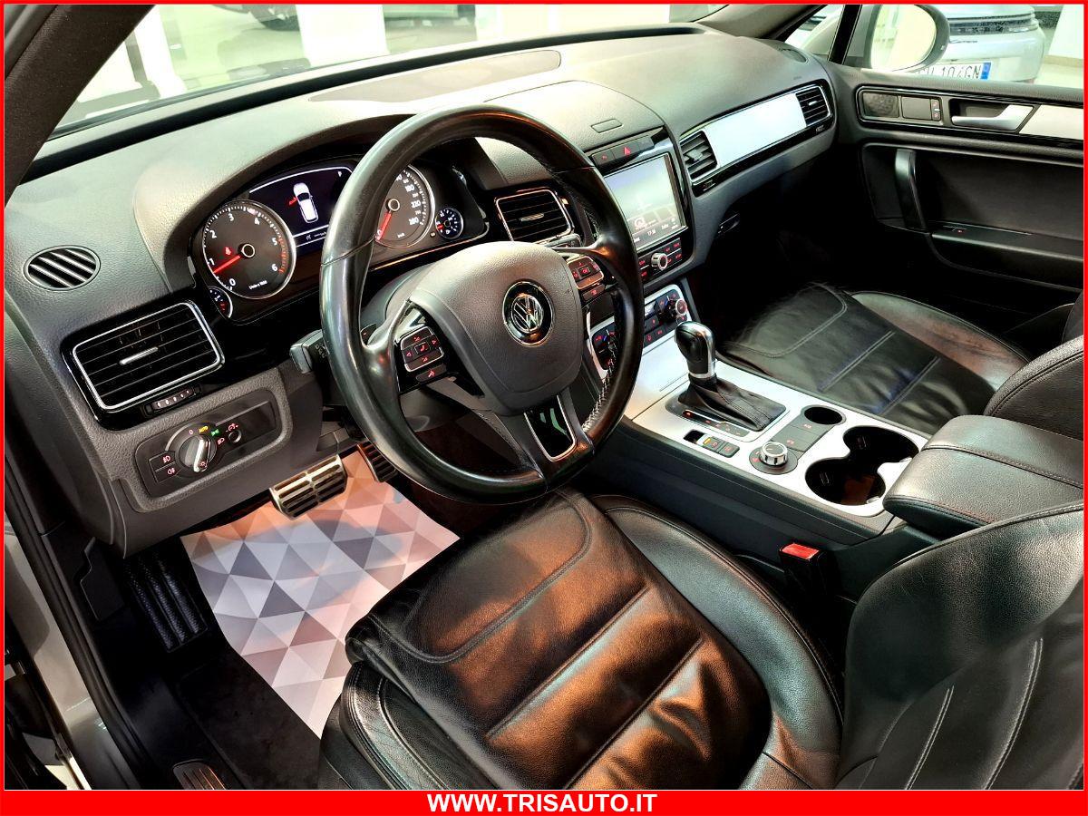 VOLKSWAGEN Touareg 3.0 V6 TDI Tiptronic (XENO+PELLE+NAVI)