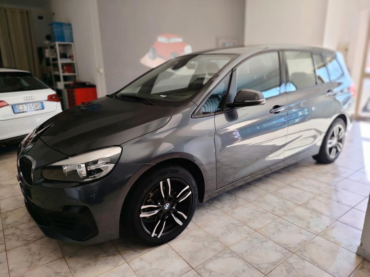 Bmw 216 218d Active Tourer Advantage