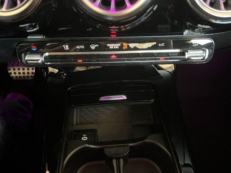Mercedes-Benz Classe A Berlina A 180 d Sedan Automatic AMG Line Premium