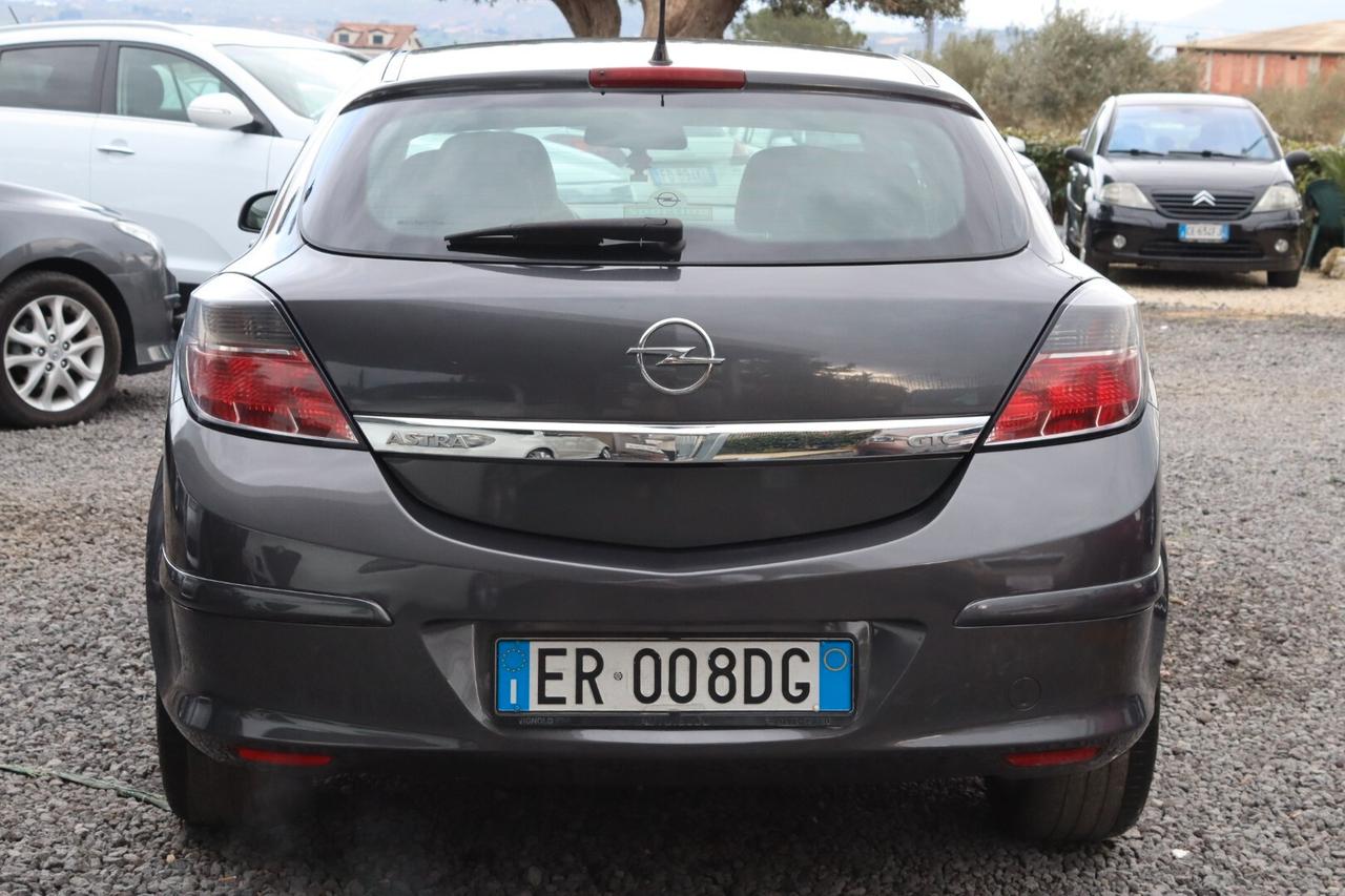 Opel Astra Opel Astra GTC 1.7 CDTI 110CV 3P COSMO