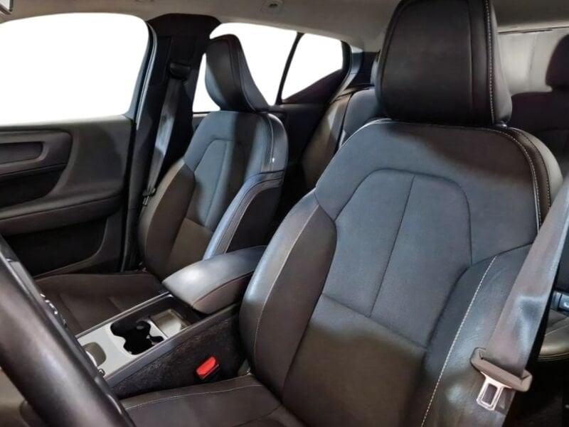 Volvo XC40 D3 150 CV NAVI LED Business