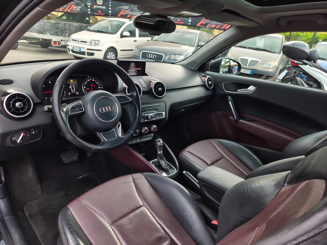Audi A1 1.6 TDI 116 CV Design full optional
