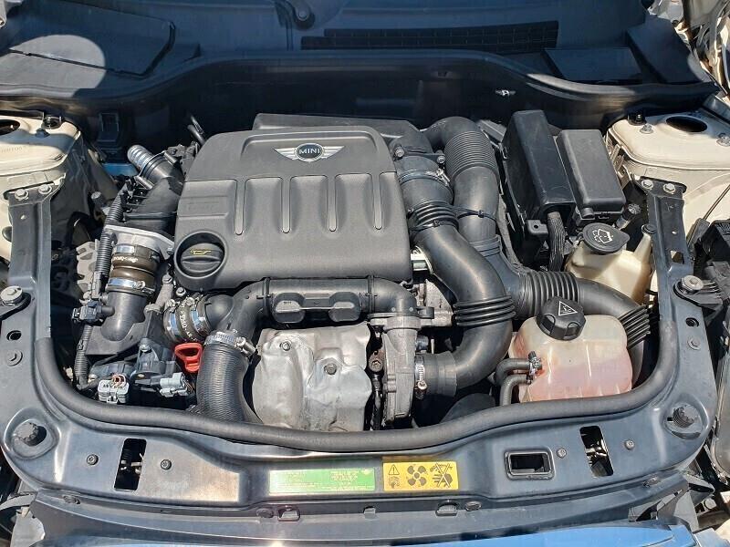 MINI Cooper D 1.6D 16V 110CV DPF PER NEOPATENTATI