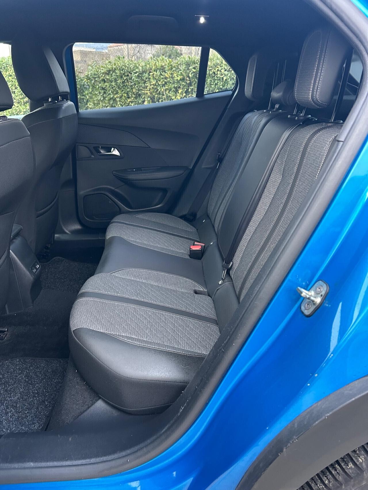 Peugeot 2008 BlueHDi 130 EAT8 GT - 2023 PROMO ALL INCLUSIVE