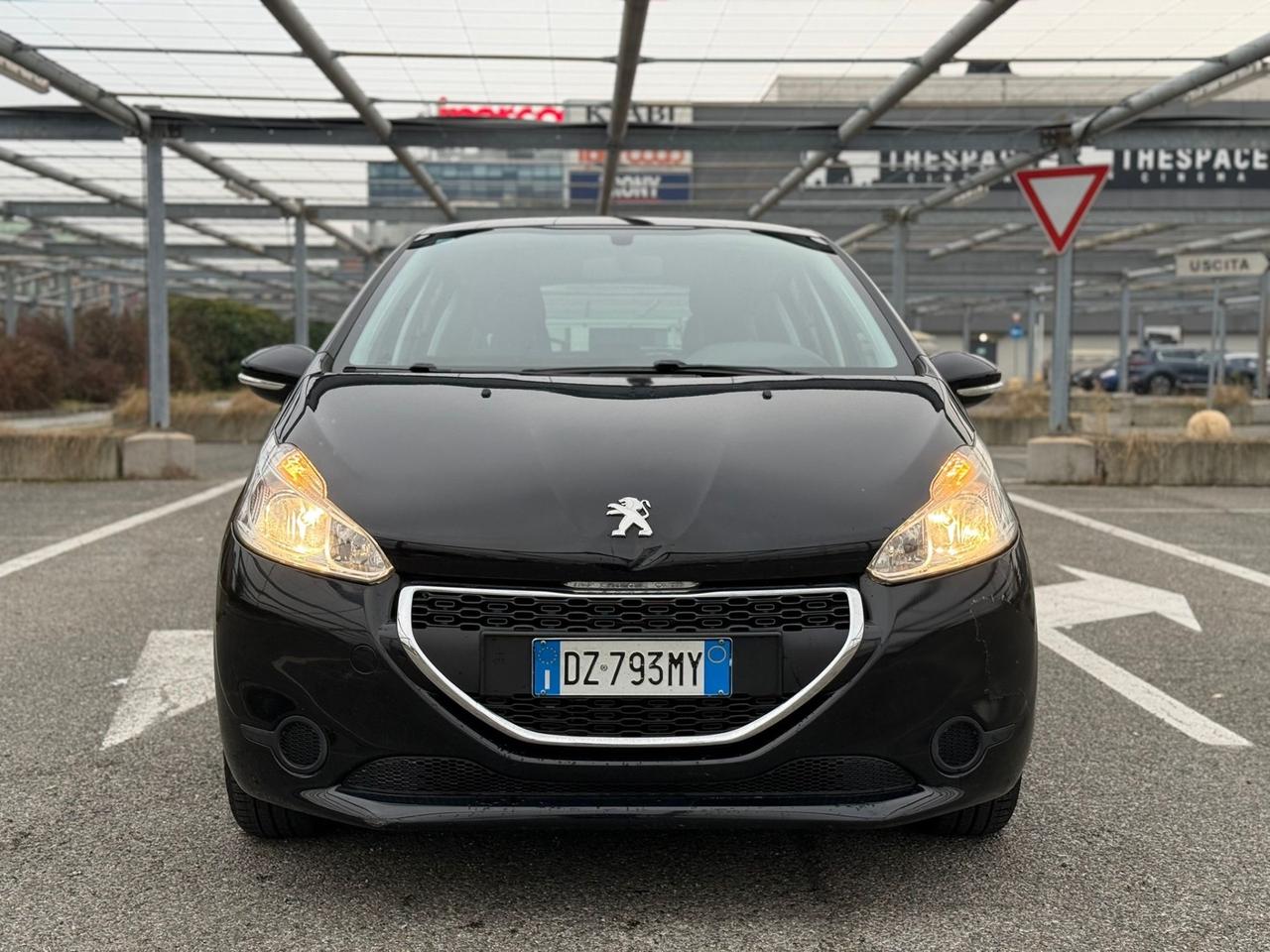 Peugeot 208 PureTech 82 5 porte Allure