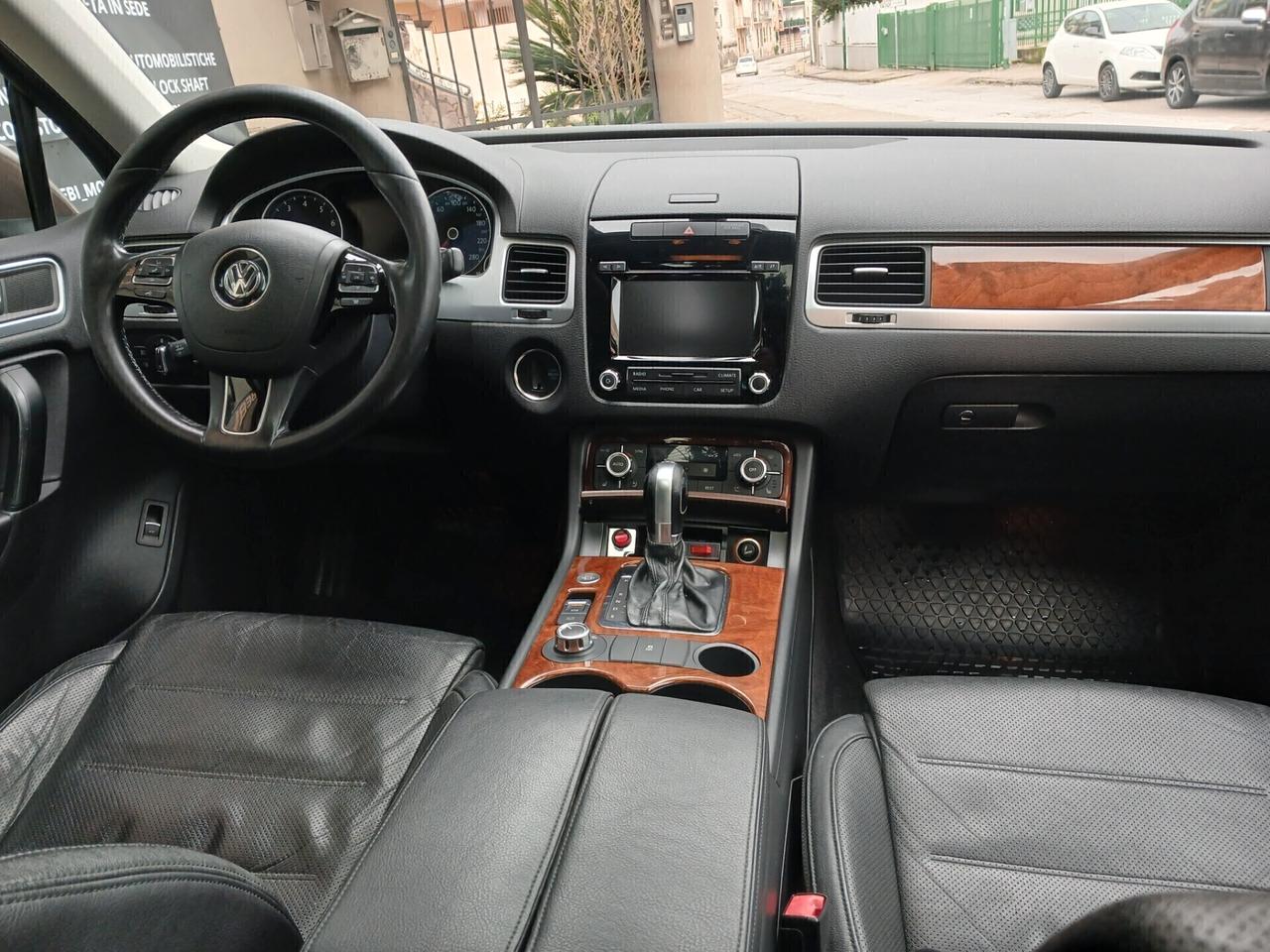 TOUAREG 3.6 V6 FSI 4X4 GANCIO TRAINO