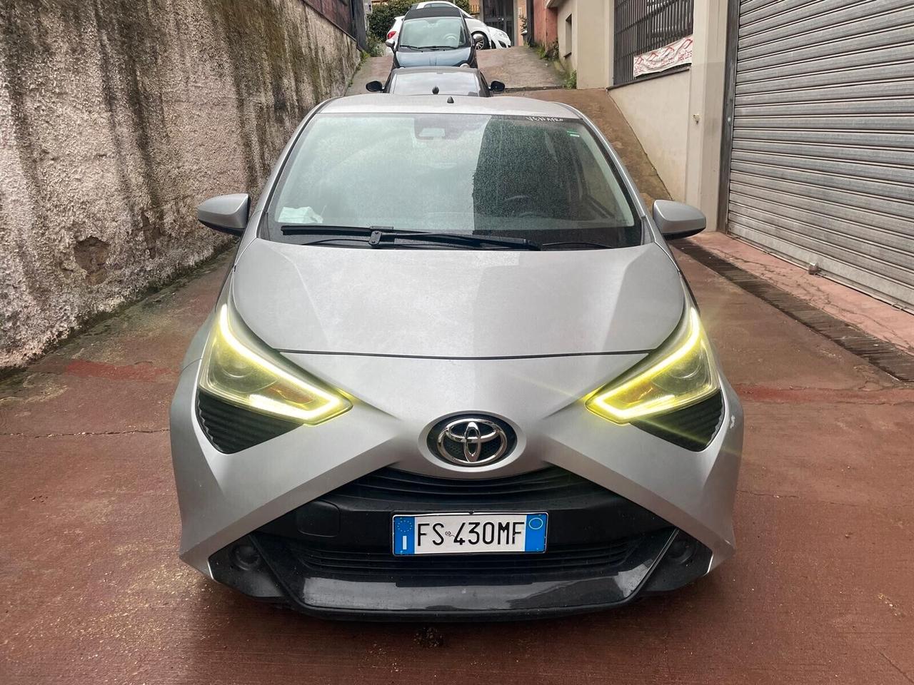 TOYOTA AYGO 1.0 AUTOMATICA* PREZZO VERO* 5 PORTE UNIPRO- KM CERTI- GARANZIA 12 MESIU
