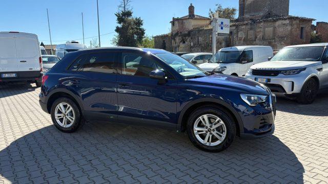 AUDI Q3 35 TDI S tronic Business *** IVA ESPOSTA ***