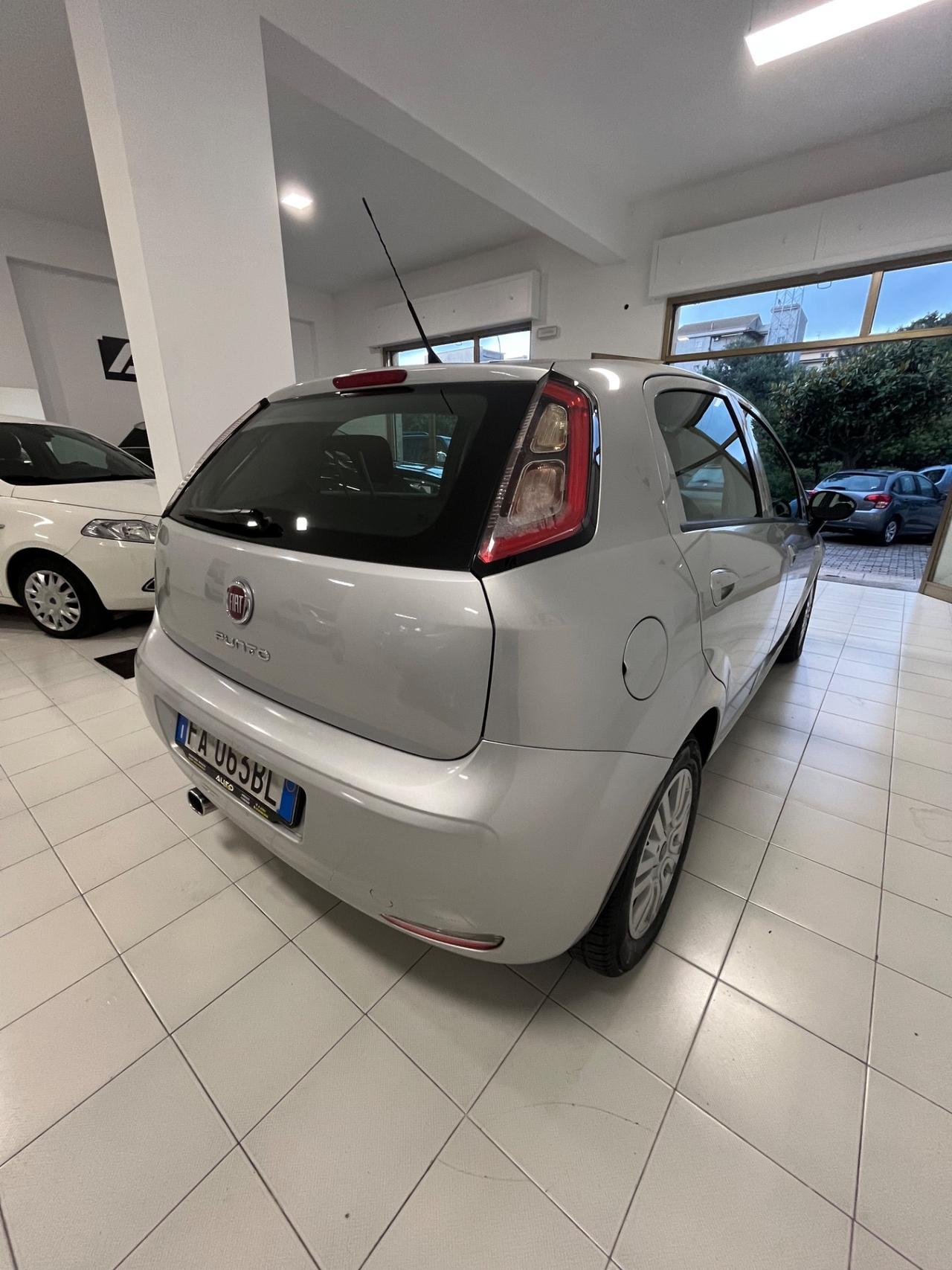 Fiat Punto 1.3 MJT II 75 CV 5 porte Street