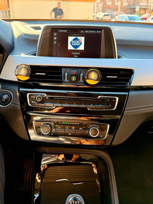 BMW X2 sDrive18d Business-X