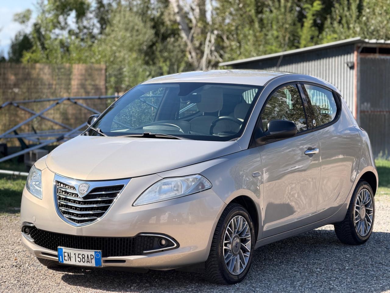 Lancia Ypsilon 1.2 69 CV 5 porte GPL Ecochic Gold