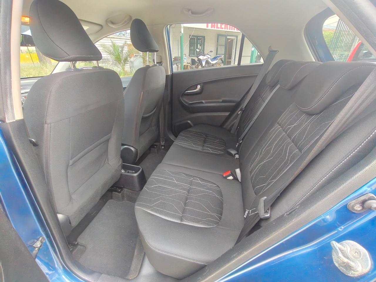 Kia Picanto 70CV 2015 85.000 Km Garanzia e Passaggio Inclusi