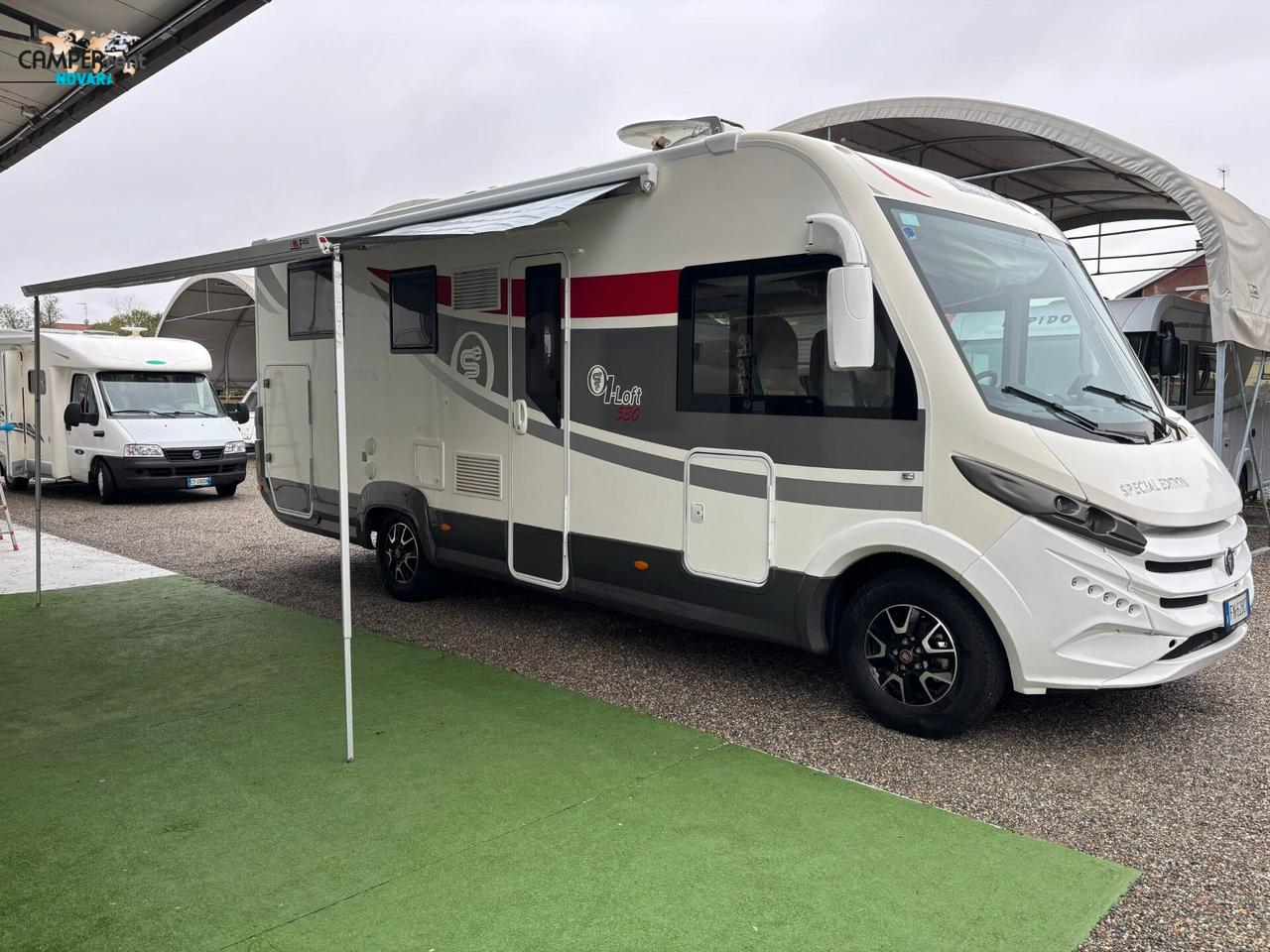 ELNAGH T-LOFT 530 SPECIAL EDITION - motorhome con letti gemelli in coda ed ampio garage