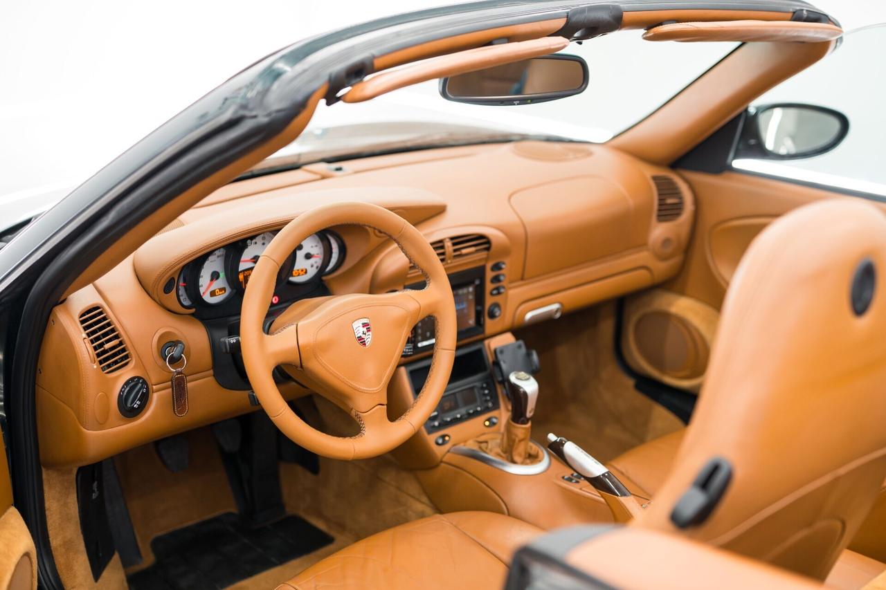 Porsche 911 Carrera cat Cabriolet