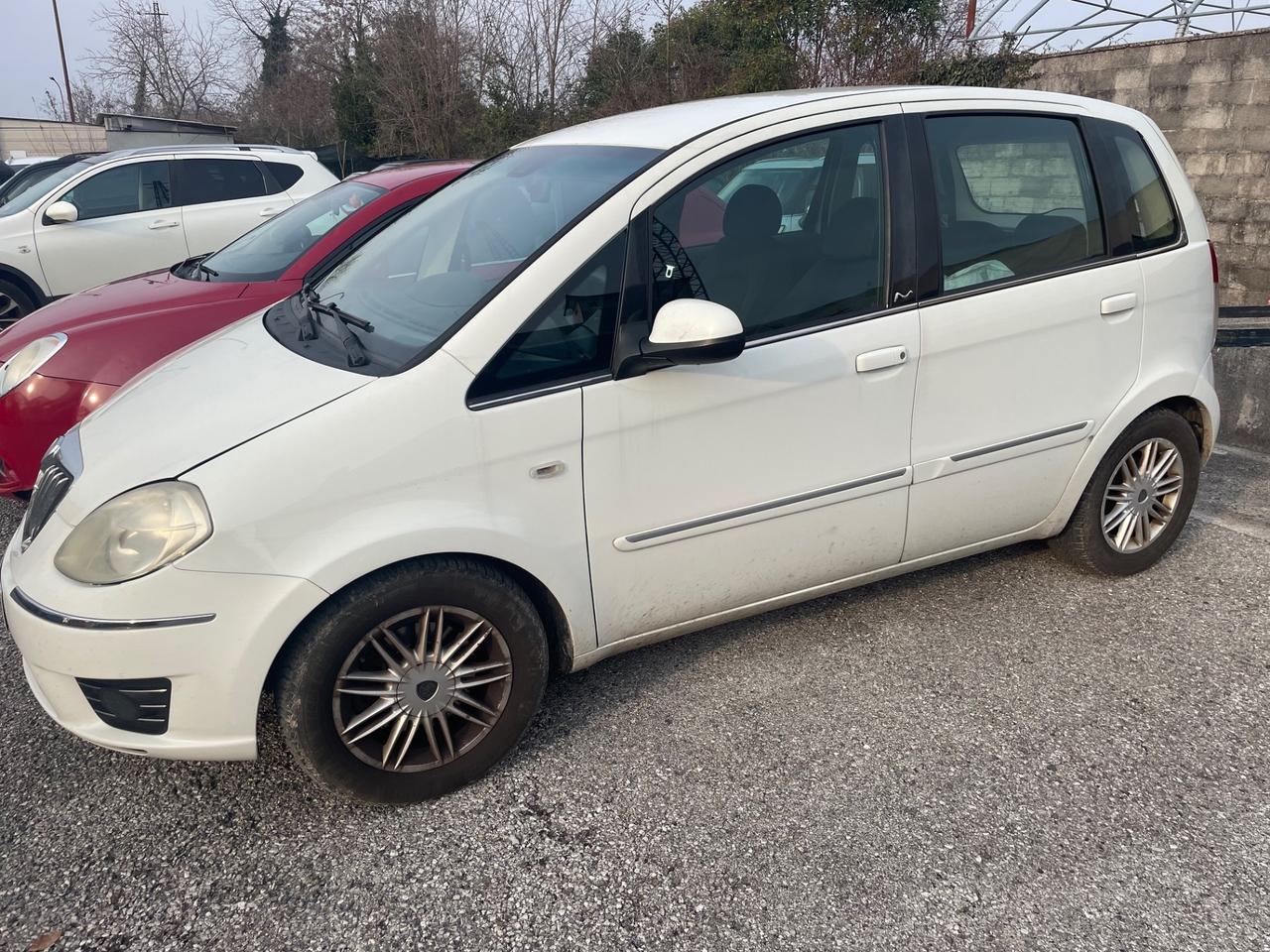 Lancia MUSA 1.3 Multijet 16V Argento