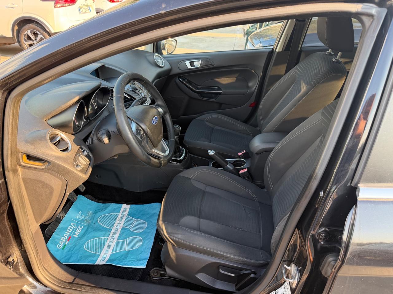 Ford Fiesta 1.5 TDCi 75CV 5 porte Titanium