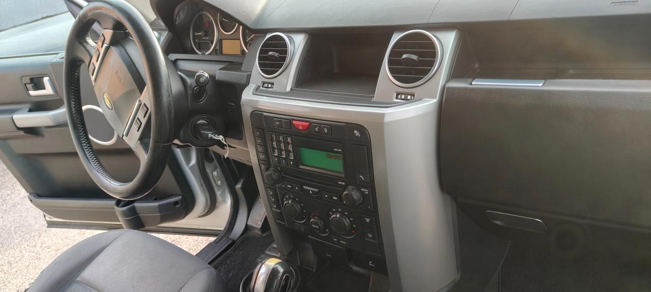 Land Rover Discovery 3 2.7 TDV6 SE
