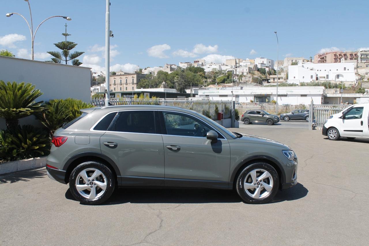Audi Q3 35 TDI S tronic Business Advanced
